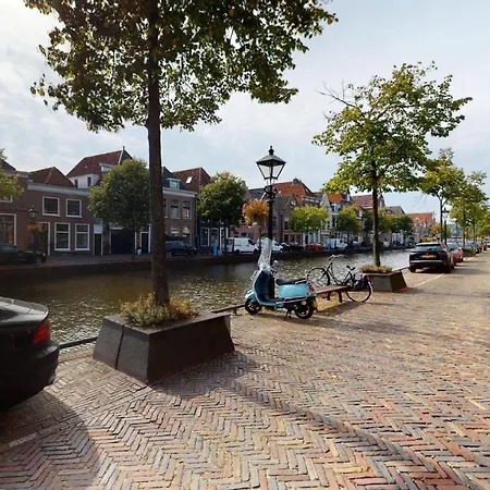 Alkmaar Aan De Gracht